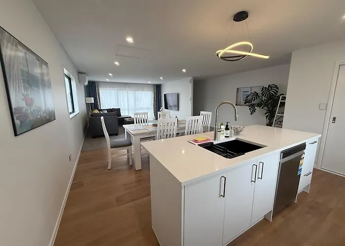Kia Ora Brand New 3 Bedrooms 2 Bathroom House